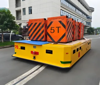 مركبات النقل الذكية AGV